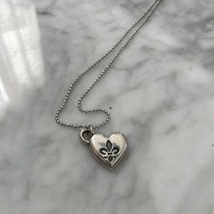 Mignon Faget 2005 FLEUR DE LIS INTAGLIO HEART PENDANT with chain